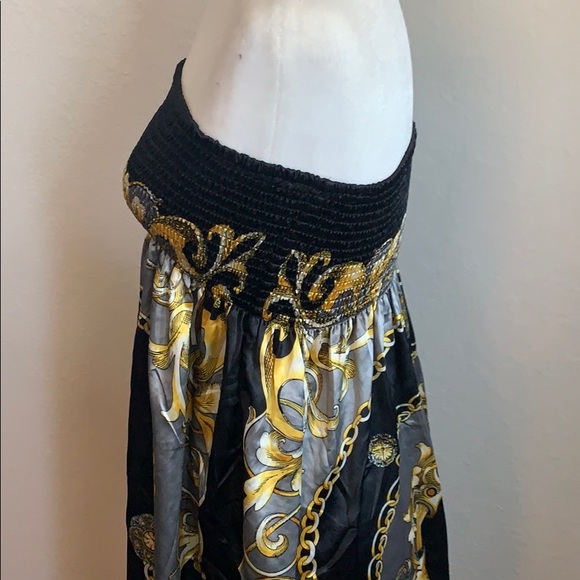 Black and Gold Short maxi dress - Picture 3 of 5